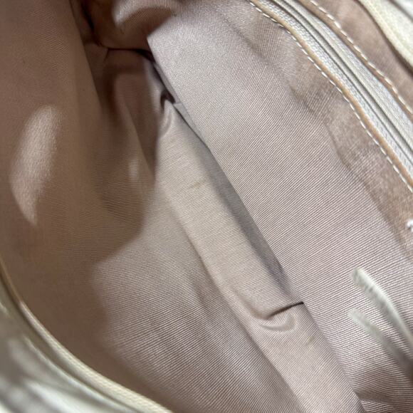 🤍 Vintage Y2K SAS White/Cream Leather Shoulder Bag w/ Dual Zip Pockets - Picture 6 of 10